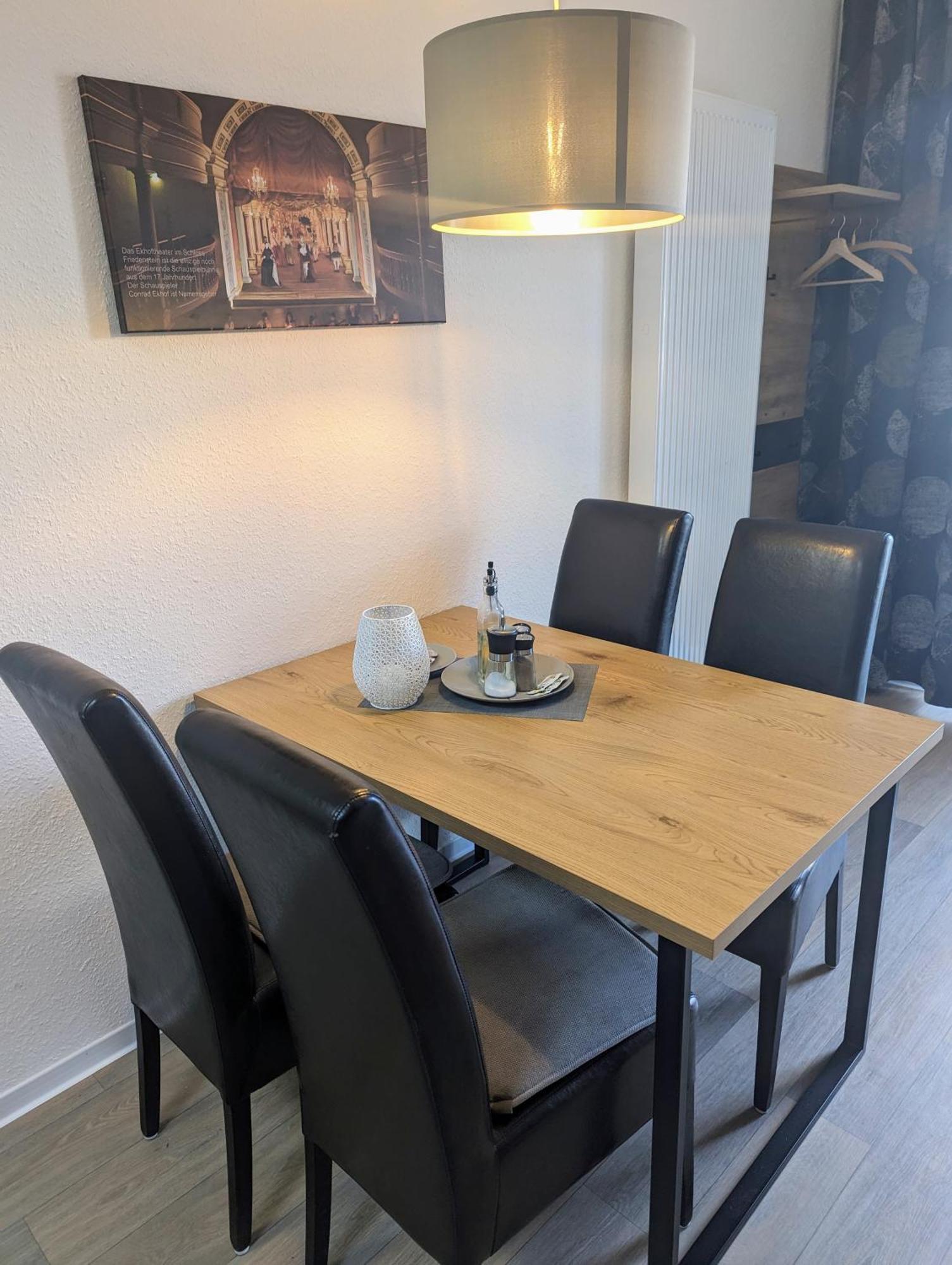 Fewo Urban Gotha-Apartment Ekhof- Am Schlosspark- Parken An Der Der Tuer- Barrierefrei, 900 Meter Zum Bahnhof - Wallbox Eksteriør billede